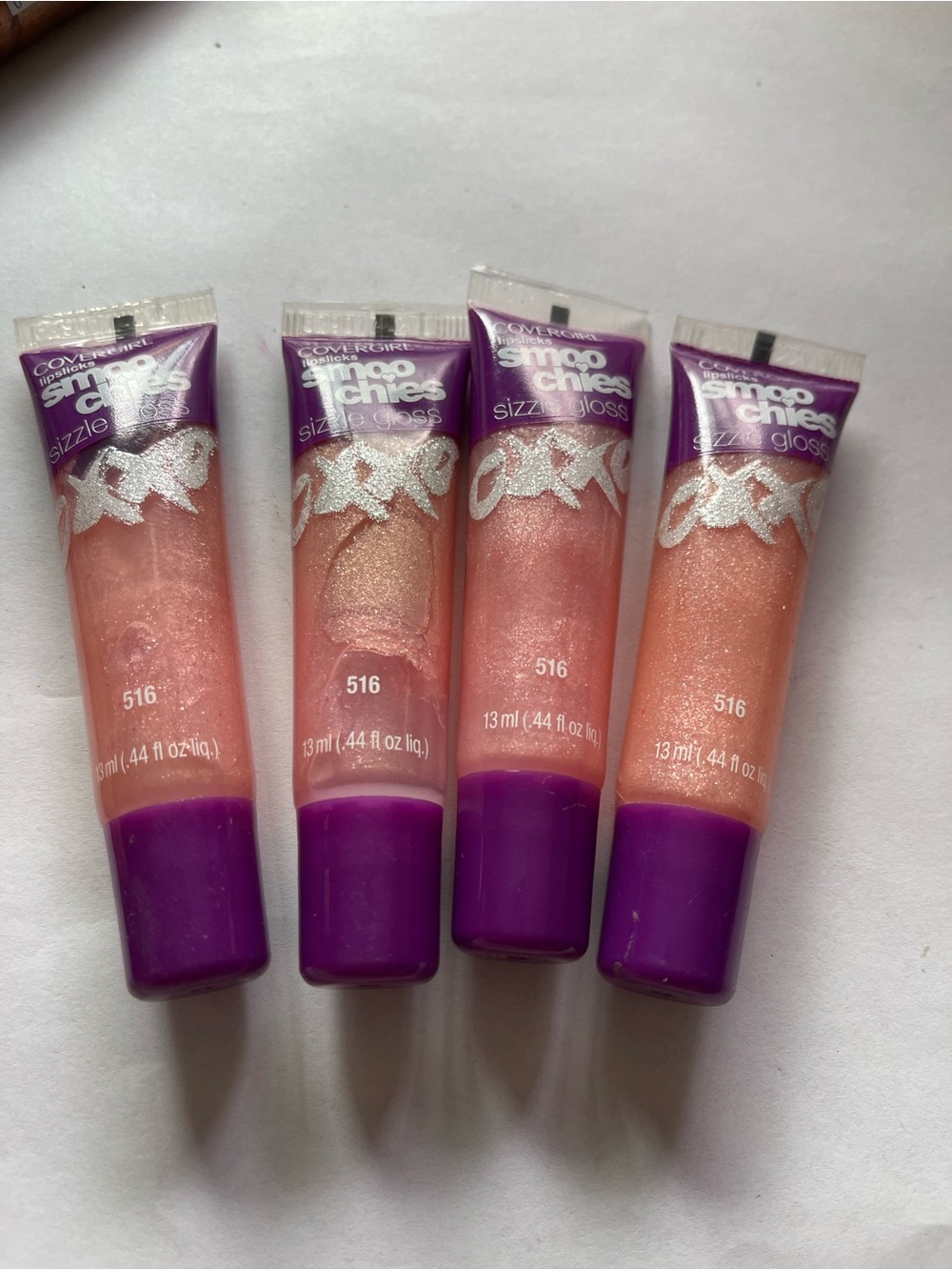 4 Covergirl Lipslicks Lip Gloss SmooChies OXXO #516 Girls Night Out Rare New
